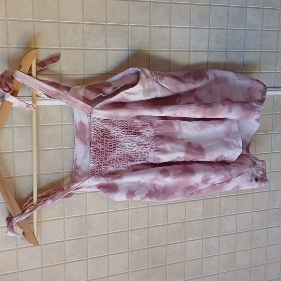 Rip zone pink ti-dye tank - Picture 2 of 5